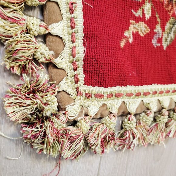 Vtg Wool Floral Needlepoint Hand Embroidery Pillow Case Sham Tassel Trim 17 x 15 - Picture 2 of 6